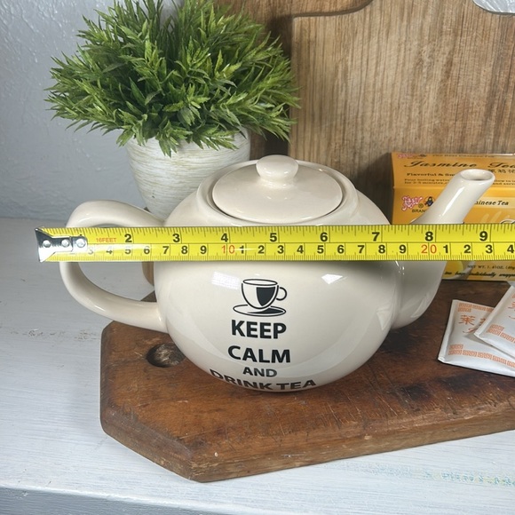Tea Pot Keep Calm & Drink Tea 5 Cup Capacity Tea Serving Pot Hot Drink Server - Picture 10 of 15